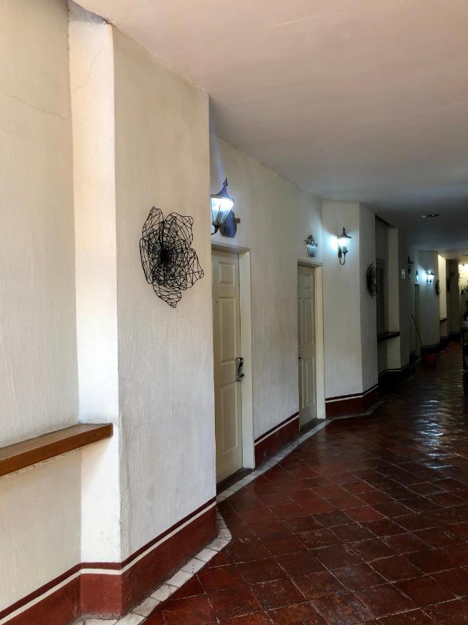 Hotel Inn Galerias Aguascalientes Zewnętrze zdjęcie