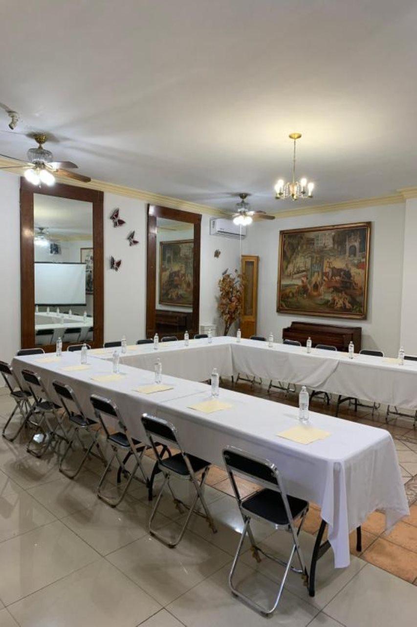 Hotel Inn Galerias Aguascalientes Zewnętrze zdjęcie