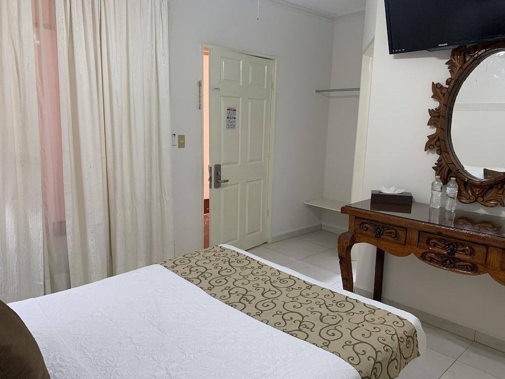 Hotel Inn Galerias Aguascalientes Zewnętrze zdjęcie