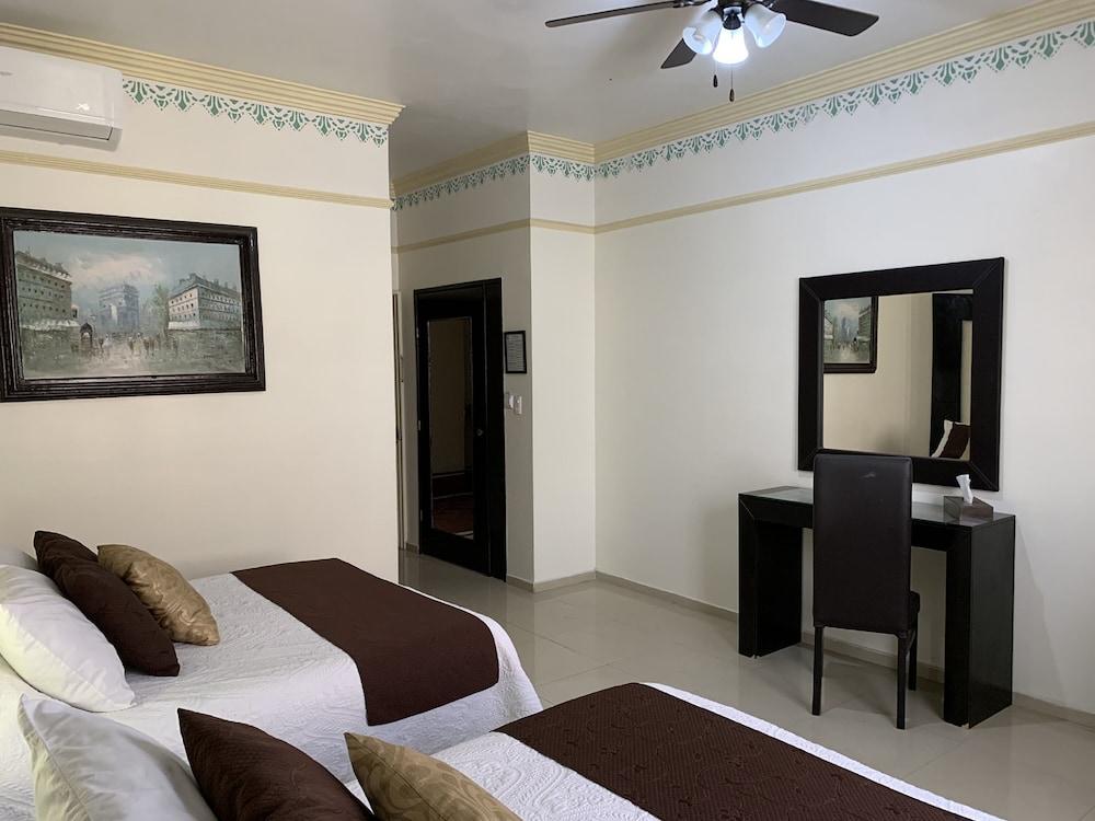 Hotel Inn Galerias Aguascalientes Zewnętrze zdjęcie