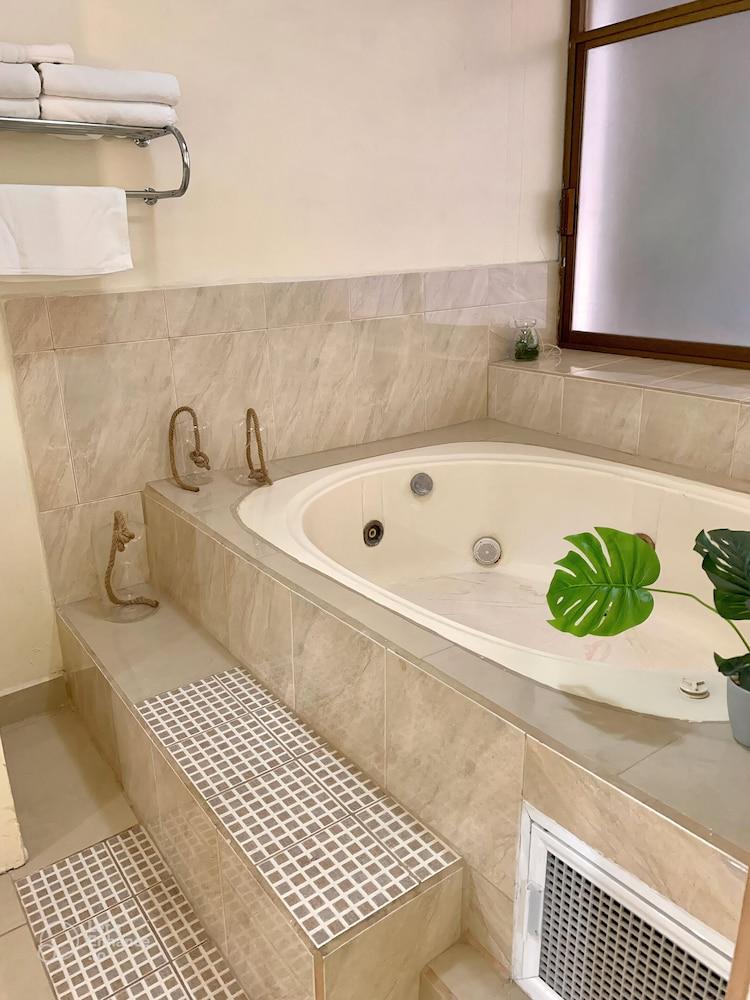 Hotel Inn Galerias Aguascalientes Zewnętrze zdjęcie