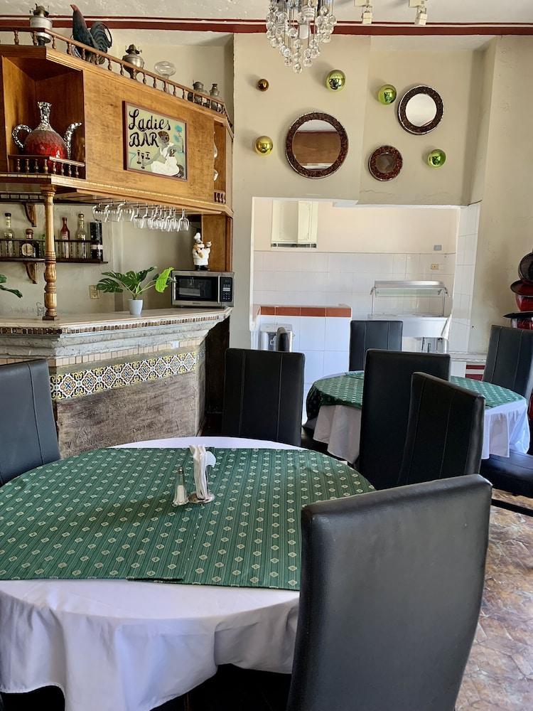 Hotel Inn Galerias Aguascalientes Zewnętrze zdjęcie