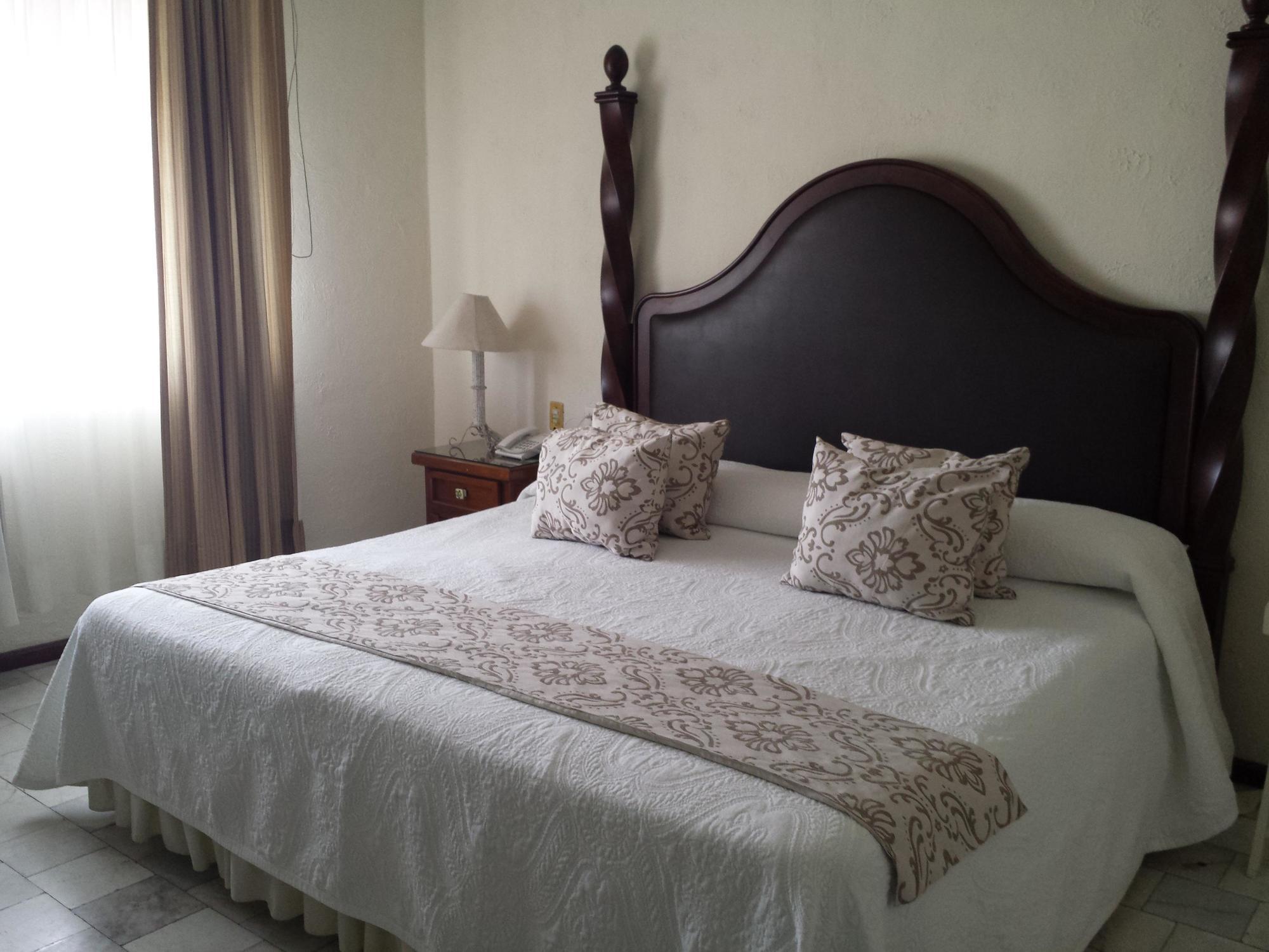 Hotel Inn Galerias Aguascalientes Zewnętrze zdjęcie