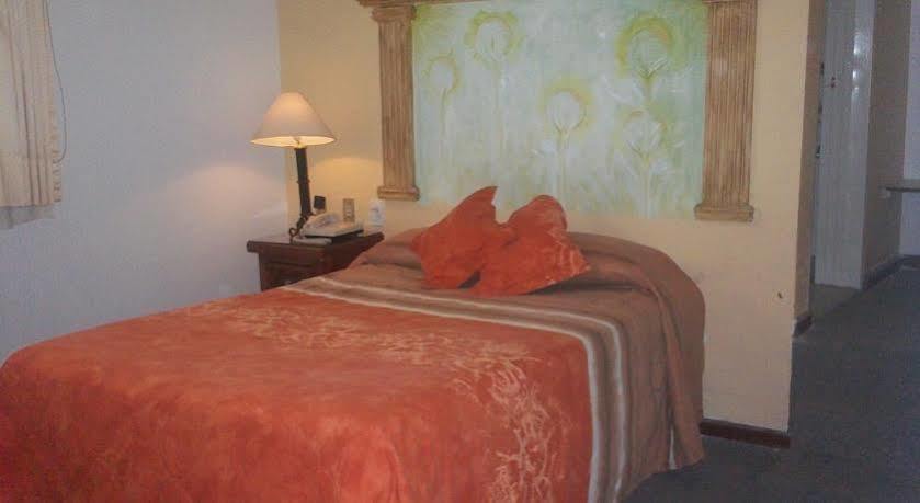 Hotel Inn Galerias Aguascalientes Zewnętrze zdjęcie